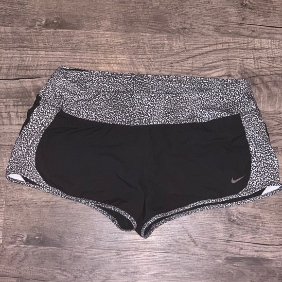 Nike Dri-Fit Running Shorts - Picture 1 of 3